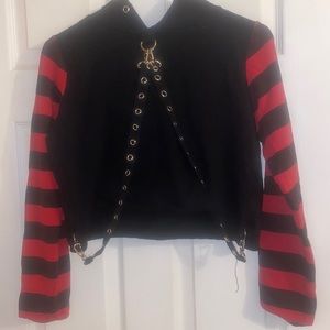 Black and red sleeve crop hoodie